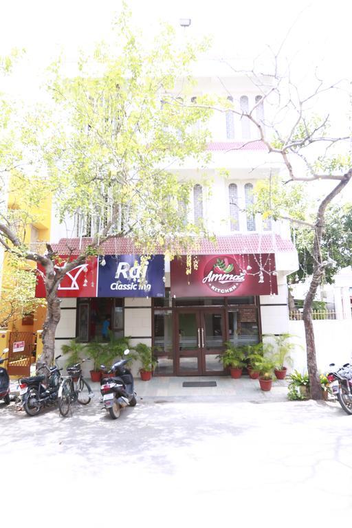 Raj Classic Inn Puduccseri Kültér fotó